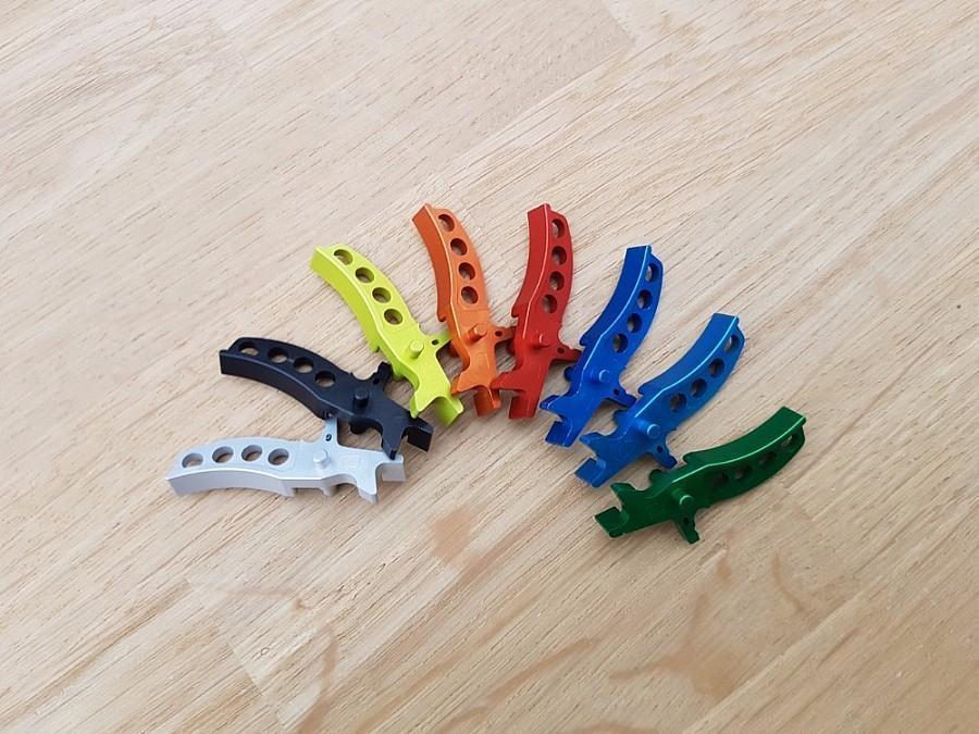 CNC liipaisin M4/AR15 - D, musta