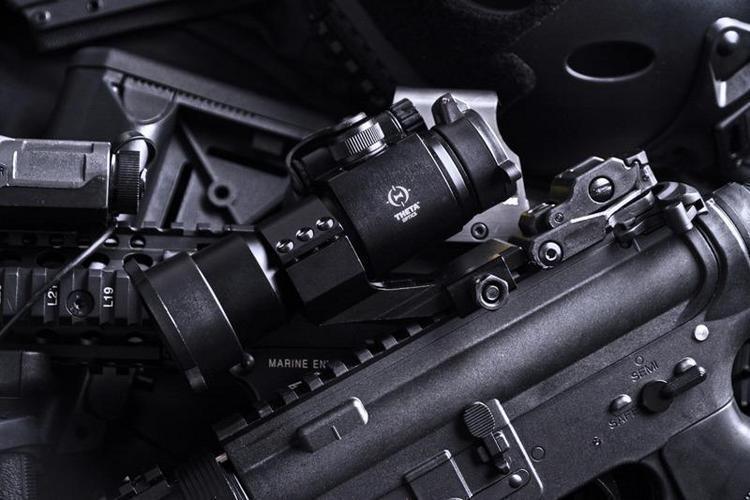 Battle puna-/viherpistetähtäin - musta