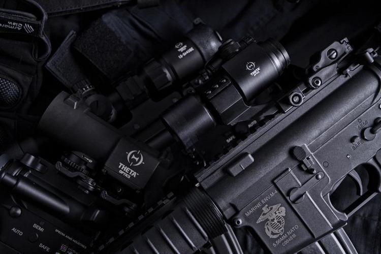 Battle puna-/viherpistetähtäin – hiekka