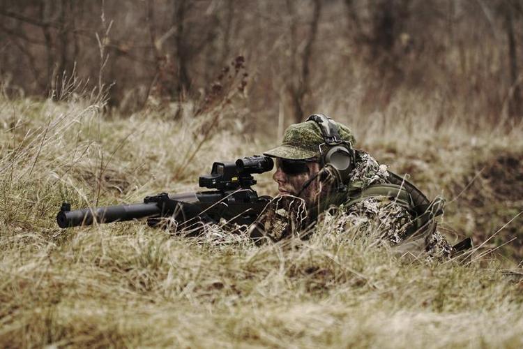 TO551 holo type red dot sight - black