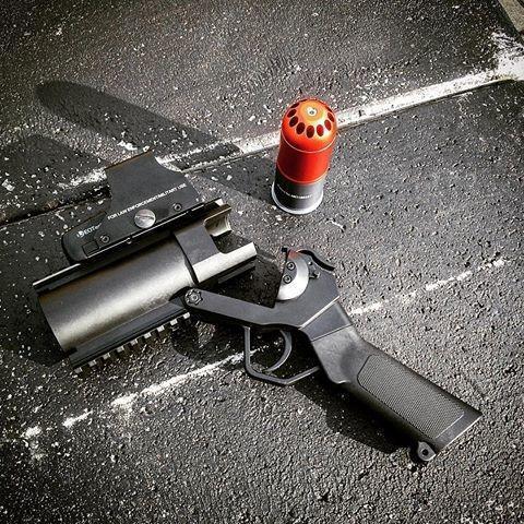 M052 40mm pistoolimallinen kranaatinheitin, piraattipistooli