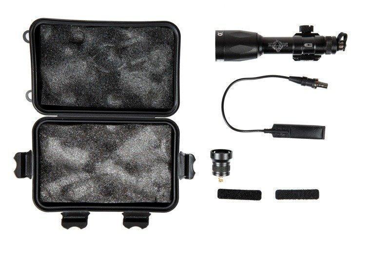 M600P Scout -asevalo - musta