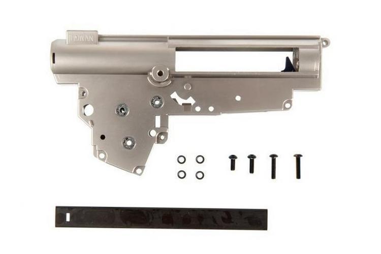 8mm rataslaatikkosetti AK-sarjalle, versio 3