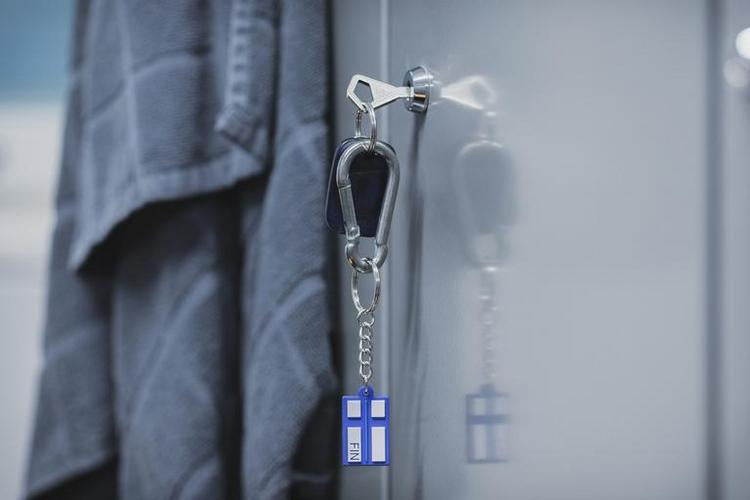 Thin Blue Line, avaimenperä