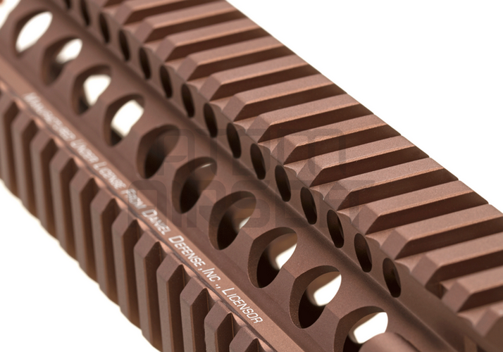 Daniel Defense lisensoitu AR15 RIS kisko (9.5 tuumaa) - hiekka