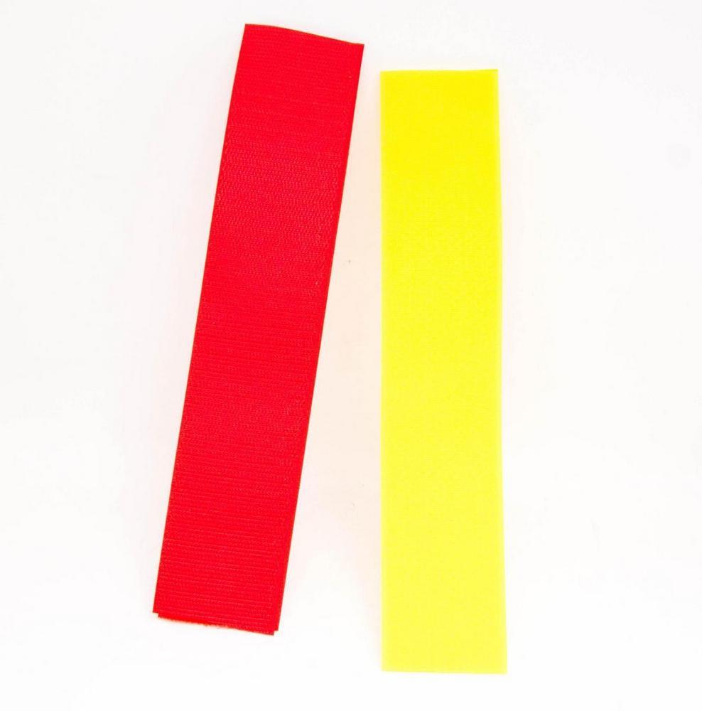 Of armbands (red/yellow)