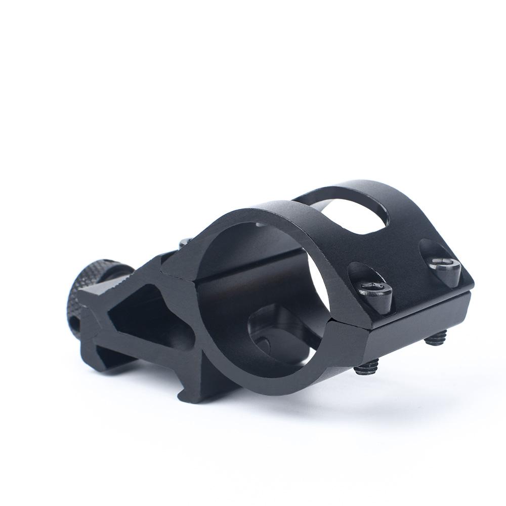 M-ETAL 1″ valaisimen / taskulampun / laserin RIS/ Picatinny 45° offset kiinnike