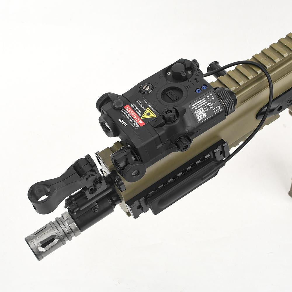 WADSN LA-5C UHP PEQ-15 valaisin ilman laseria - musta