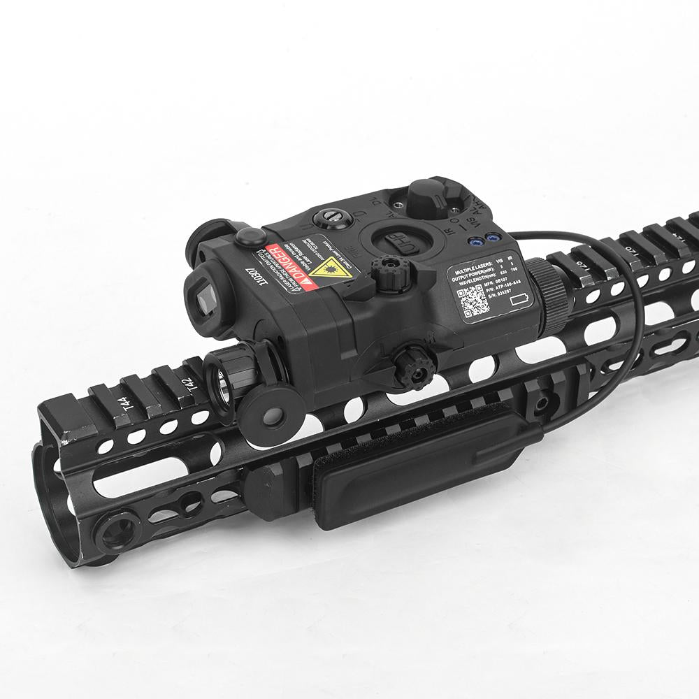 WADSN LA-5C UHP PEQ-15 valaisin ilman laseria - musta