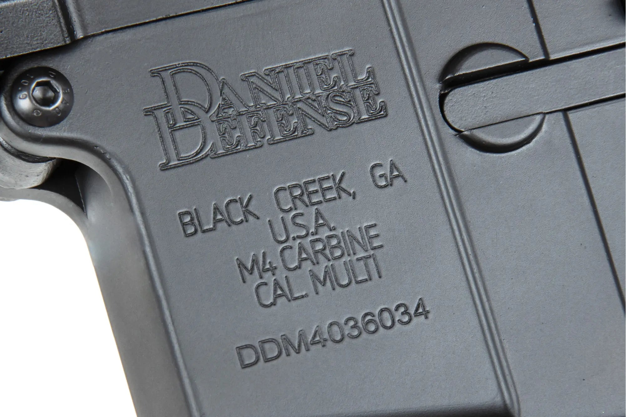 Daniel Defense® RIS III 12.5” SA-P28 Prime™ HAL ETU harjattomalla moottorilla –musta